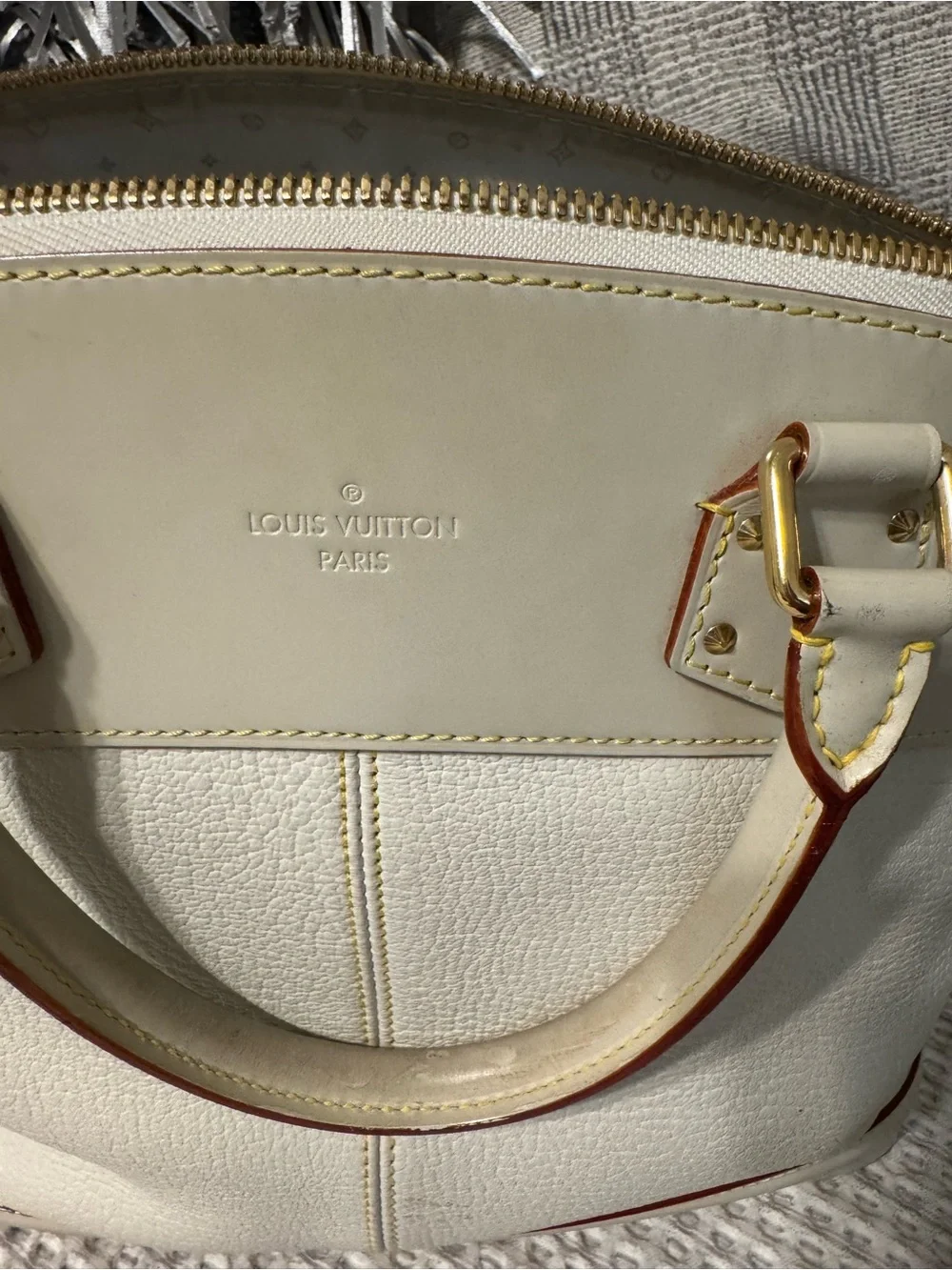 LV Suhali Goatskin Leather Lockit Bag in Ivory with Certificate of Authenticity